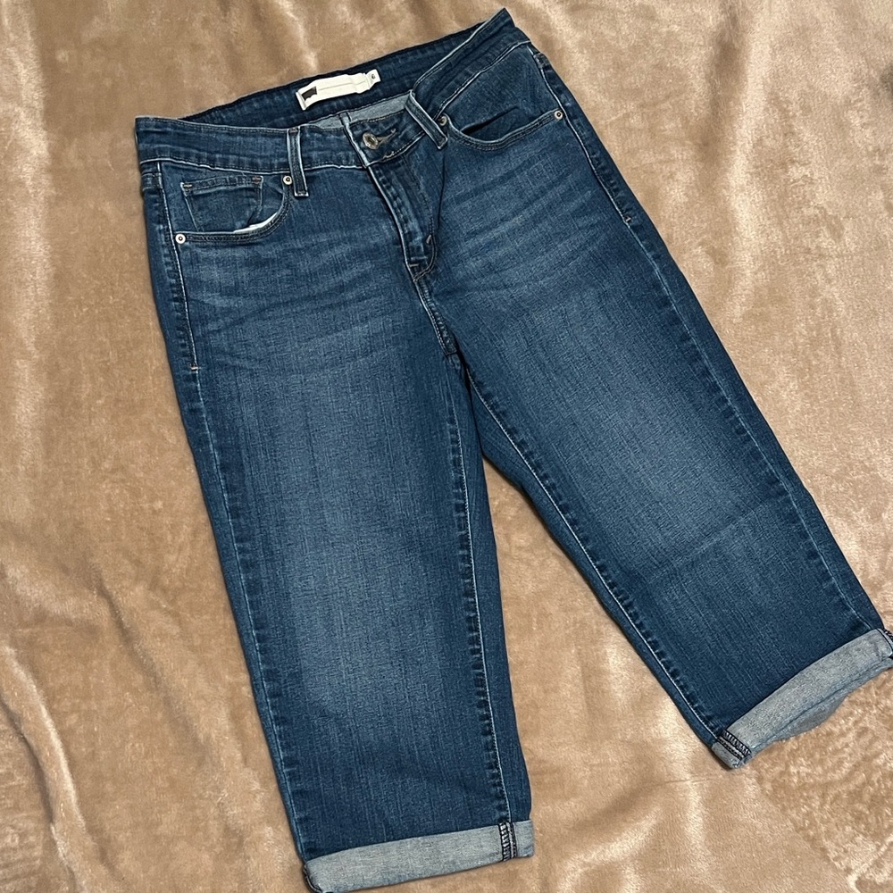 Levi’s Women's Capri Blue Jeans